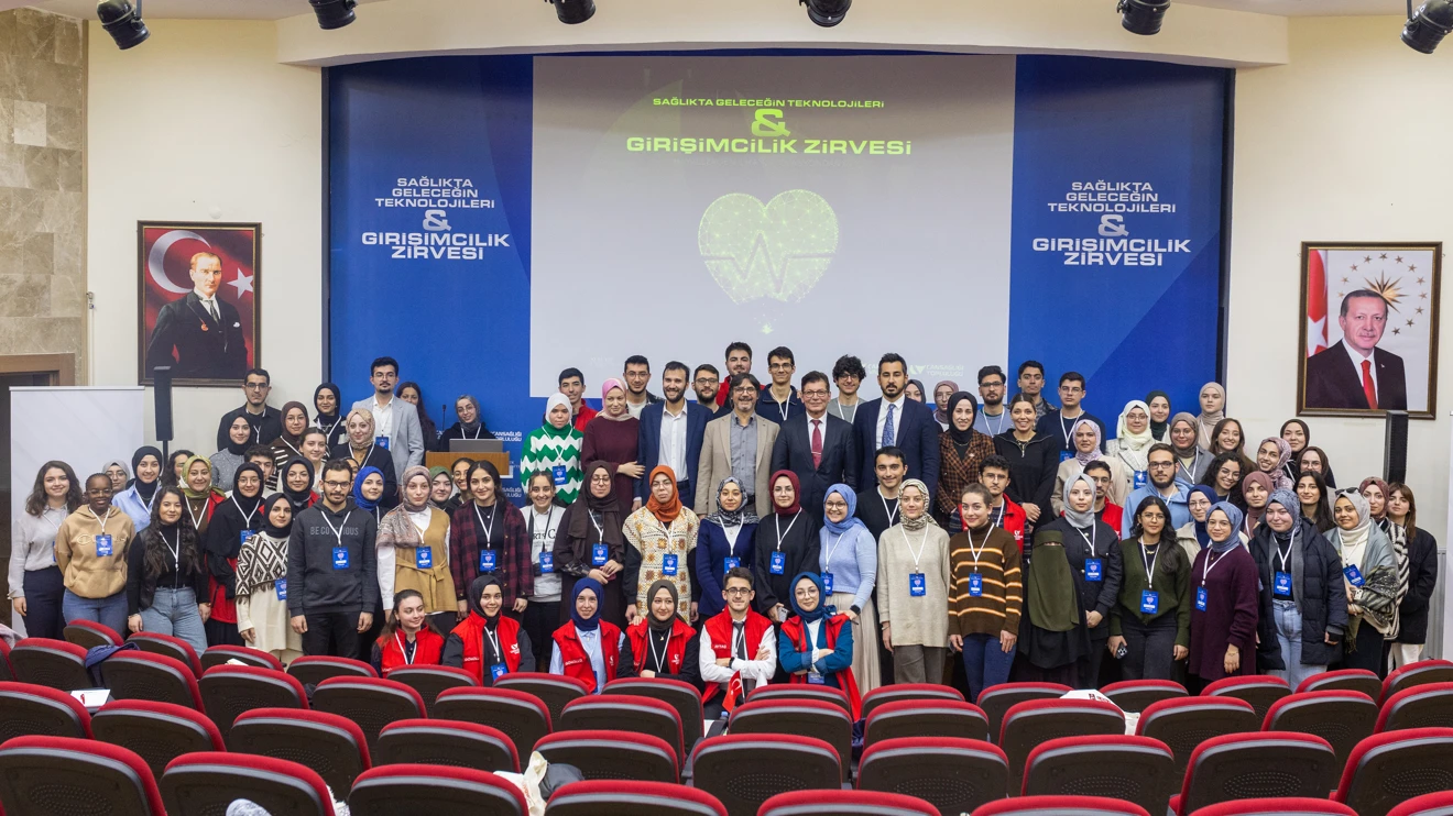 Sağlıkta Geleceğin Teknolojileri ve Girişimcilik Zirvesi gerçekleştirildi